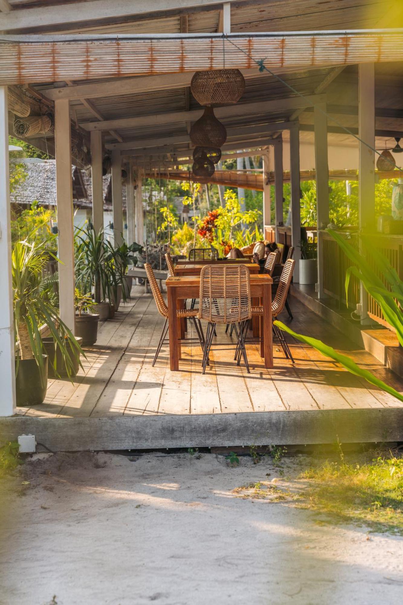 Reconnect - Private Island Resort & Dive Center Togean - Buka Buka Island Ampana Eksteriør bilde
